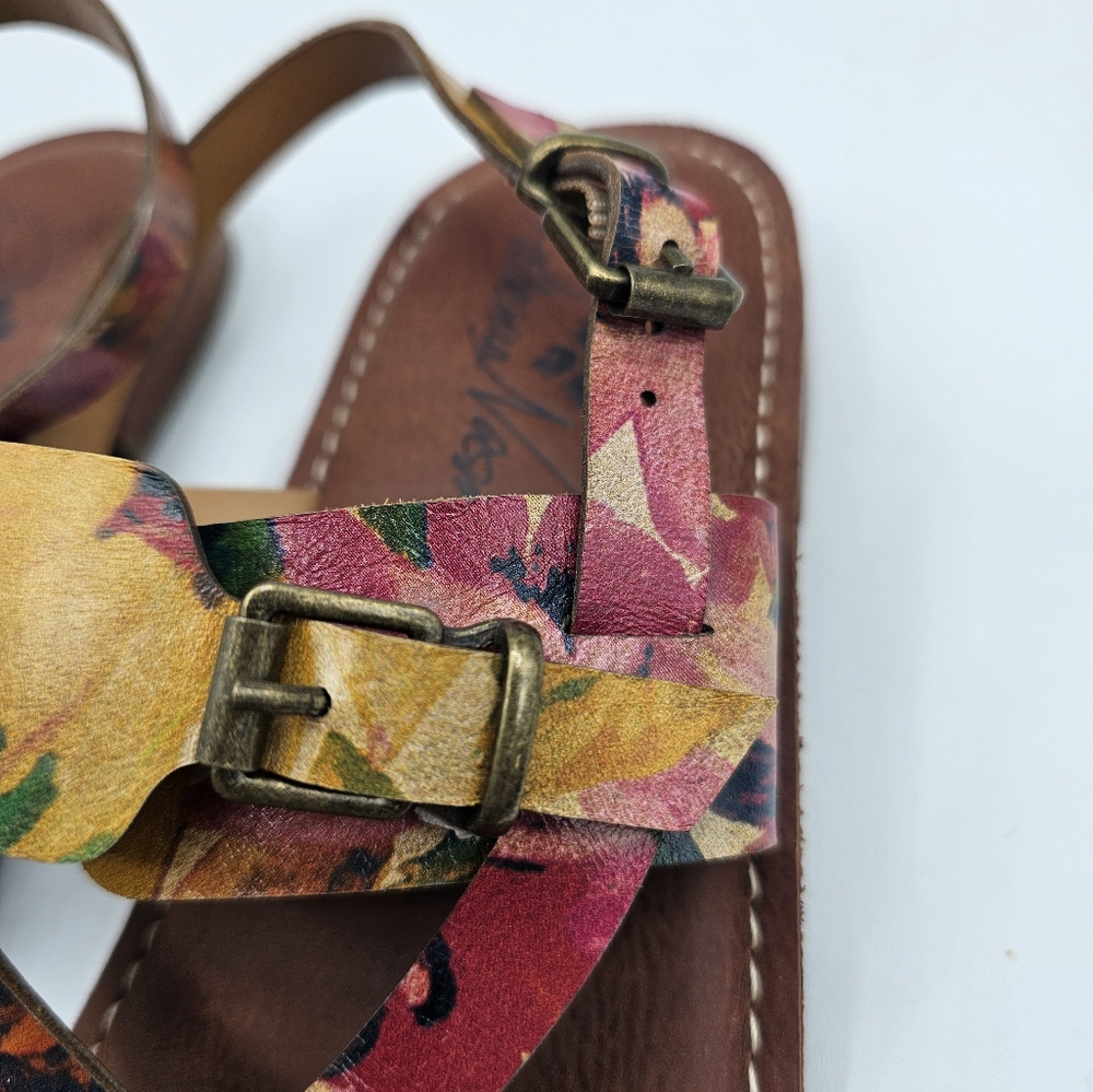 Patricia Nash Fidella Spring Multi Sandals - Picture 4 of 15
